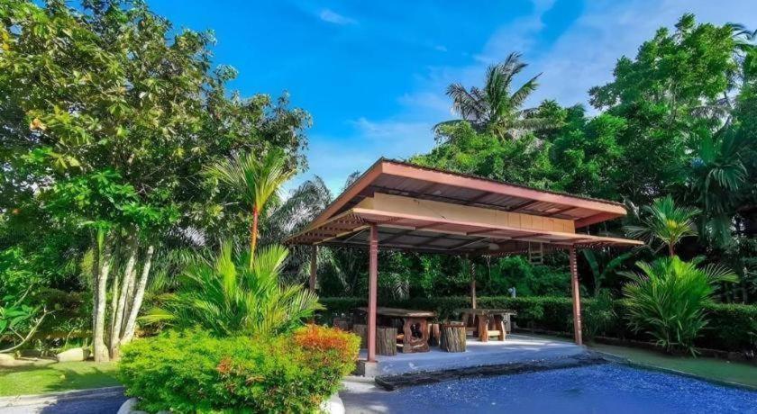 Panita Resort Khanom Exterior foto
